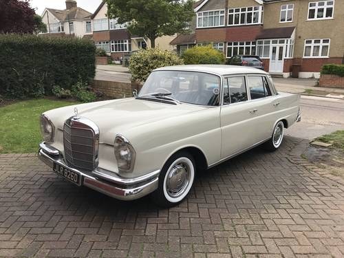 1966 Mercedes fintail 220se w111 For Sale