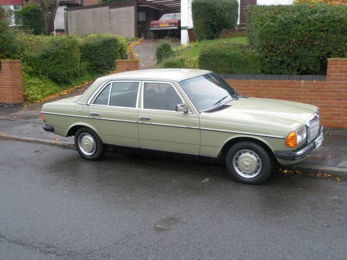 1976 MERCEDES W123 SALOON,COUPE,ESTATE BREAKING For Sale