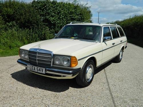 1980 W123 250T Estate, Restored and packing a punch For Sale