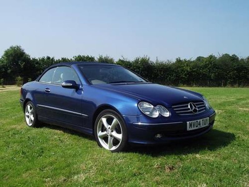 Lot 29 - A 2004 Mercedes Benz CLK 320 Elegance - 16/07/17