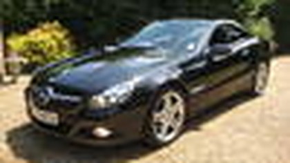 Mercedes Benz SL350 Sports Pack With Pan Roof + Air Scarf