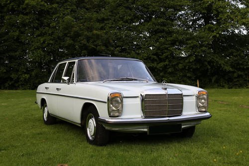 1972 Mercedes W115 220 Fully Restored & MOT UK Car For Sale