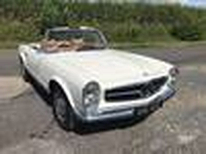 1969 Mercedes Pagoda 280 SL RHD Auto.
