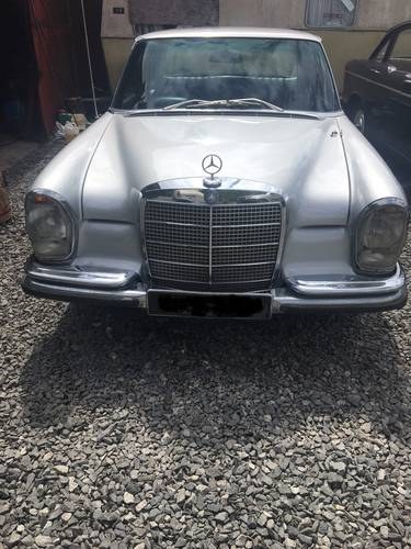 1971 Mercedes 280SE  2 owners 120k miles For Sale