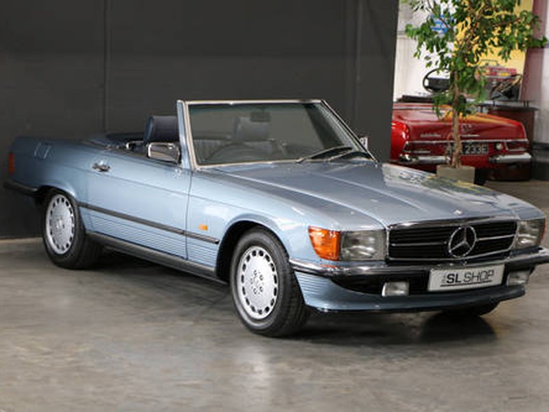 300 SL | 1986 D Registered | Diamond Blue