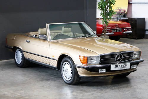 1988 | Mercedes Benz R107 | 300 SL STOCK #1966 In vendita