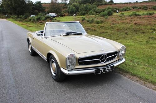 1967 Mercedes 250SL Pagoda Automatic UK Supplied SOLD
