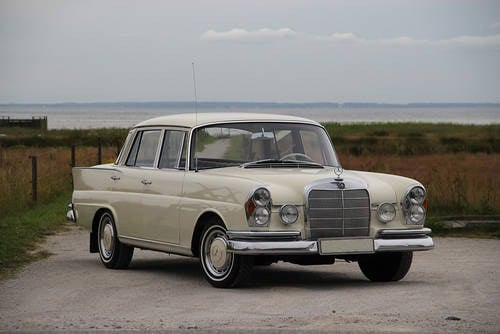 1964 Mercedes 220 SE Fintail, very original car SOLD