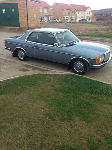 1985 Mercedes benz 230ce pillarless coupe W123 For Sale