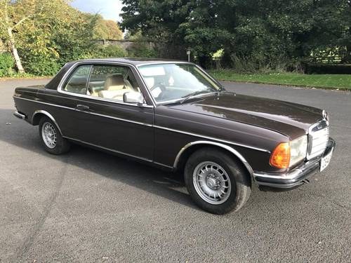OCTOBER AUCTION.1986 MERCEDES 230CE Coupe For Sale by Auction