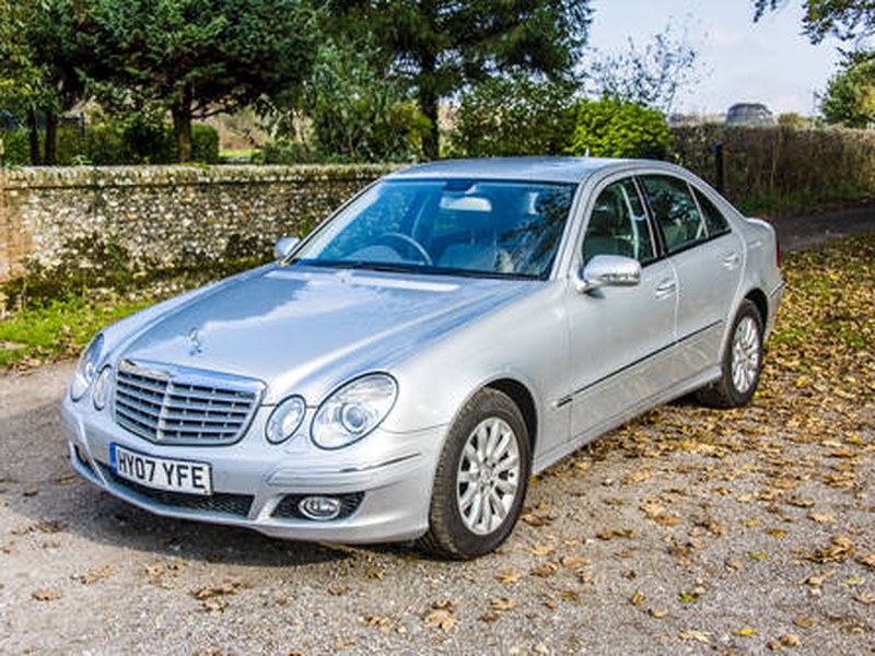 Mercedes Benz E320 Elegance Salon CDI 7G-tronic