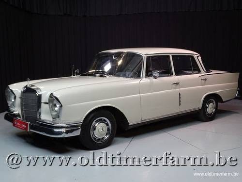 1965 Mercedes-Benz 220S W111 Heckflosse '65 For Sale