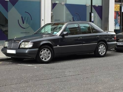 A much loved E320 W124 1993- rust free & low miles In vendita