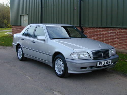 2000 MERCEDES C200 CLASSIC - HIGH SPEC! UK CAR! 30k MILES ONLY! For Sale