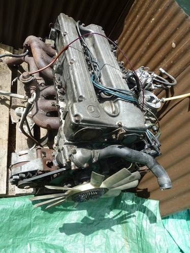 1970 Mercedes 280 engine with manual gearbox For Sale