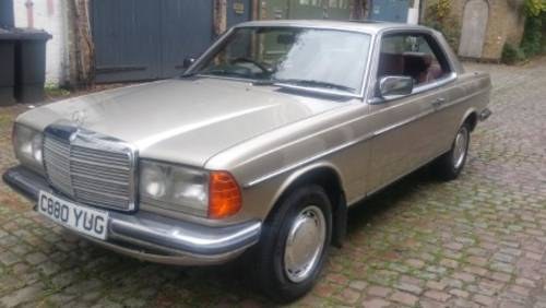 1985 mercedes w123 230ce coupe In vendita