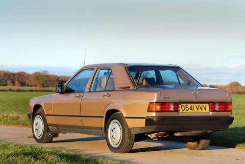 1986 Mercedes 190 carburettor clean early car VERKAUFT