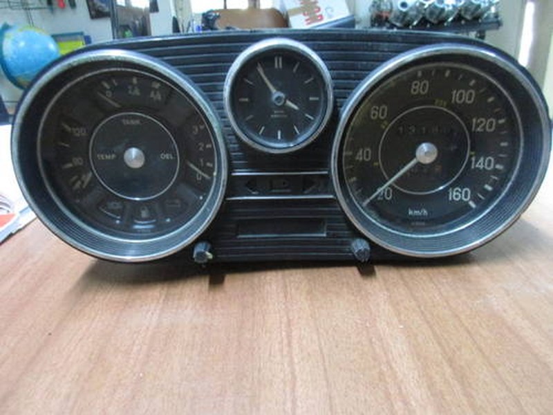Instrument panel for Mercedes 220/8 D