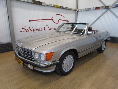 1987 Mercedes 560SL For Sale