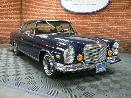 1971 Mercedes Benz 280SE 3.5 Sunroof Coupe SOLD