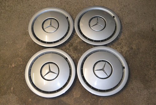 4 Mercedes Benz original hubcaps W124 - W201 For Sale