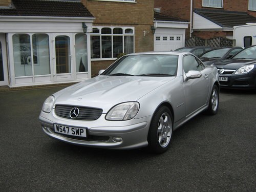 2000 Excellent condition-looks n drives great-full mot SOLD