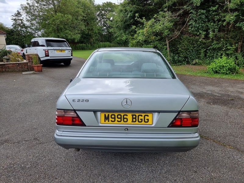 1994 Mercedes 220 - 7