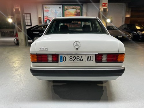 1989 Mercedes 190 - 6