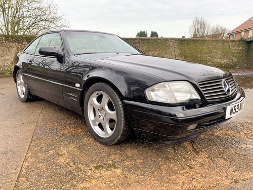 superb 2000/W Mercedes SL320 (R129)+pano roof+rear seats For Sale