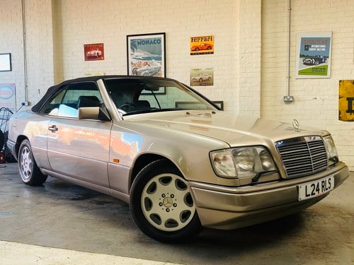1993 MERCEDES-BENZ W124 E320 CABRIOLET - STUNNING CONDITION SOLD