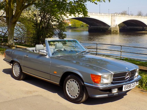 1988 Mercedes 420 SL Convertible - Only 75K miles - Stunning SOLD