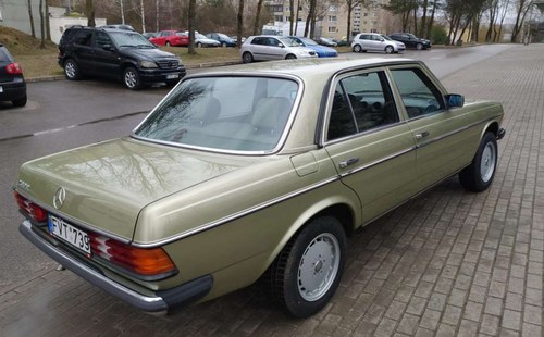 1984 Mercedes-Benz W123 In vendita