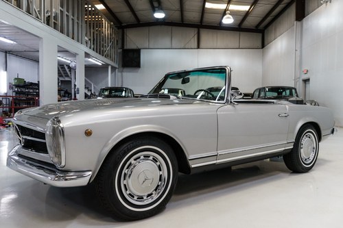 1967 Mercedes-Benz 250 SL Roadster | One year only model In vendita