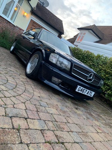 1990 Stylish, formidable, classic Mercedes Benz 560 SEC For Sale