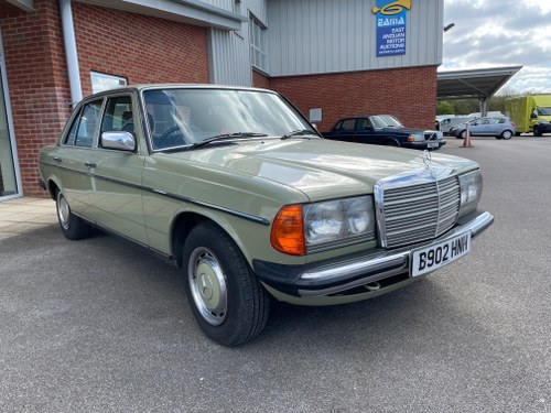 1984 Mercedes 230 For Sale at EAMA Auction 15/5 In vendita all'asta
