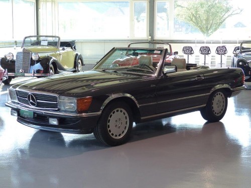 1986 Lückenlos servicegepflegter V8 mit Schweizer Erstauslieferun In vendita