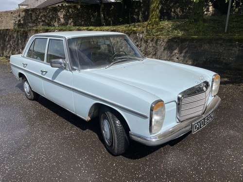 1973 Classic Mercedes w115 230 Petrol In vendita