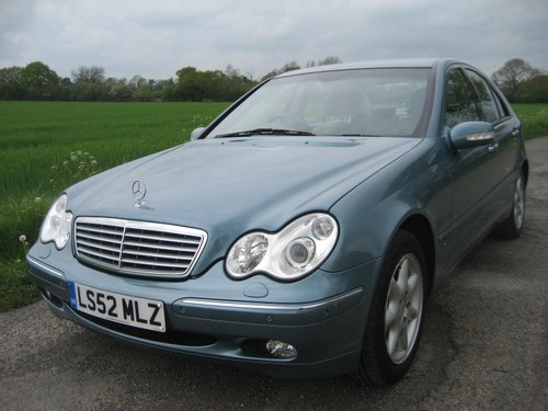 2002 Mercedes Benz C-Class 270CDi Elegance Automatic VENDU
