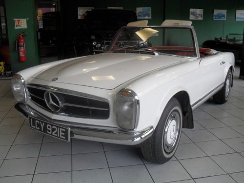 1966 Mercedes Benz 230SL Pagoda for restoration For Sale