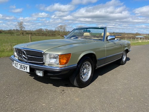 1983 Mercedes Benz 500 SL R107. Only 18700 miles! For Sale