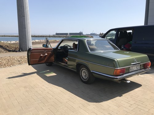1976 Mercedes W114 280 C Complete car project in pieces For Sale