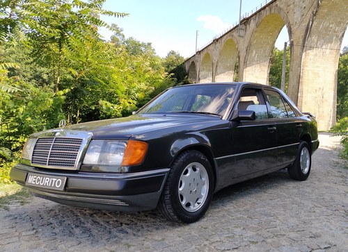 1990 Mercedes W124 250D For Sale