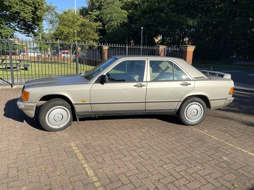 1987 Mercedes 190 carb model  In vendita