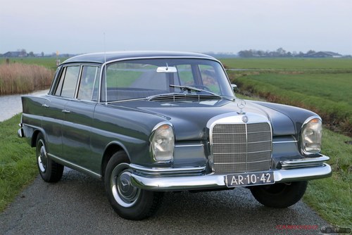 1964 Mercedes-Benz 220 SB Heckflosse W111 in very good condition In vendita