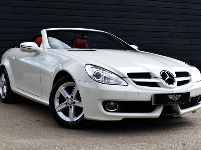Mercedes SLK 300 7G-Tronic Low Mileage+FSH **RESERVED**