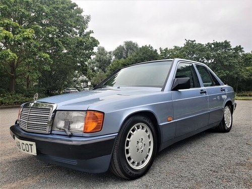 1990 MERCEDES-BENZ 190E 1.8  - GREAT SPEC - 27 STAMPS SOLD