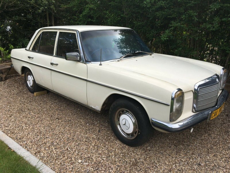 MERCEDES W115 230-4 (W114)