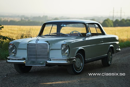 1963 Mercedes W111 220SE b Coupe VENDUTO