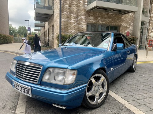 1994 Mercedes W124 Cabriolet long M.O.T A vendre