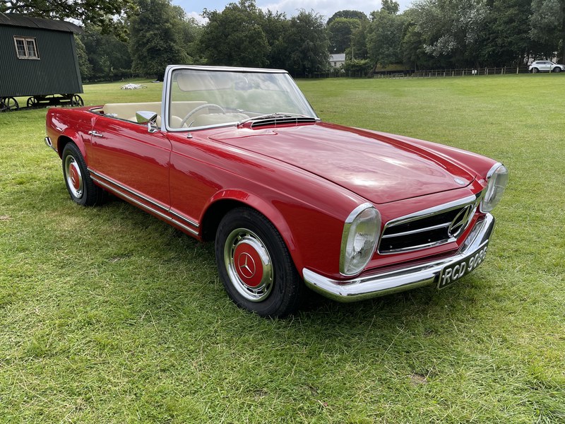 Mercedes 280SL Pagoda Stunning Car 1968